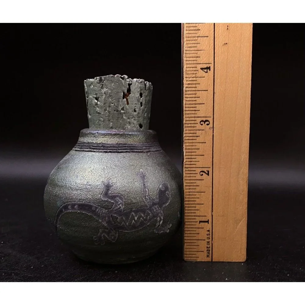 J. Diller Raku Southwestern Art Pottery Vase Jar Gecko Lizard Cork Stopper - Picture 9 of 9